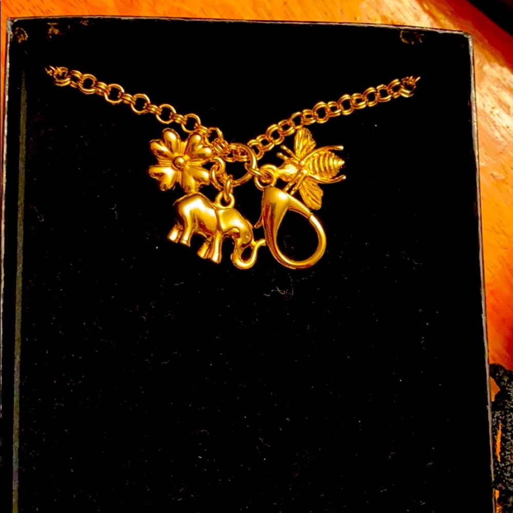 Joan Rivers Classic collection